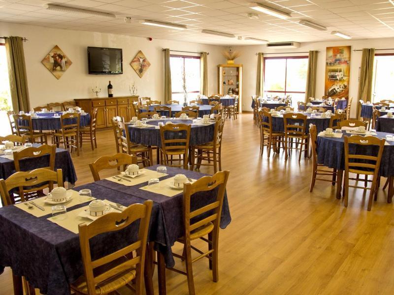 Logis Hotel Restaurant Solenca Nogaro Eksteriør bilde