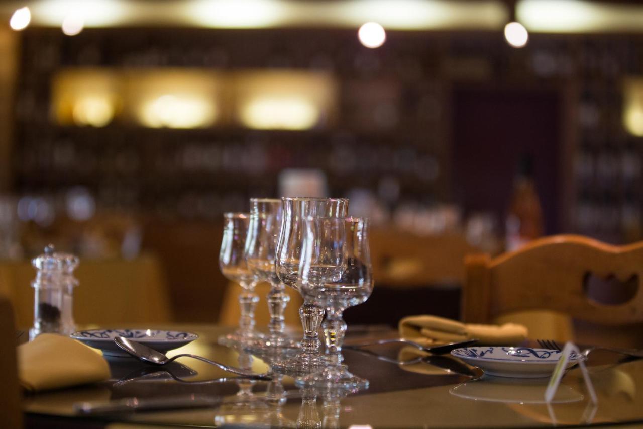 Logis Hotel Restaurant Solenca Nogaro Eksteriør bilde